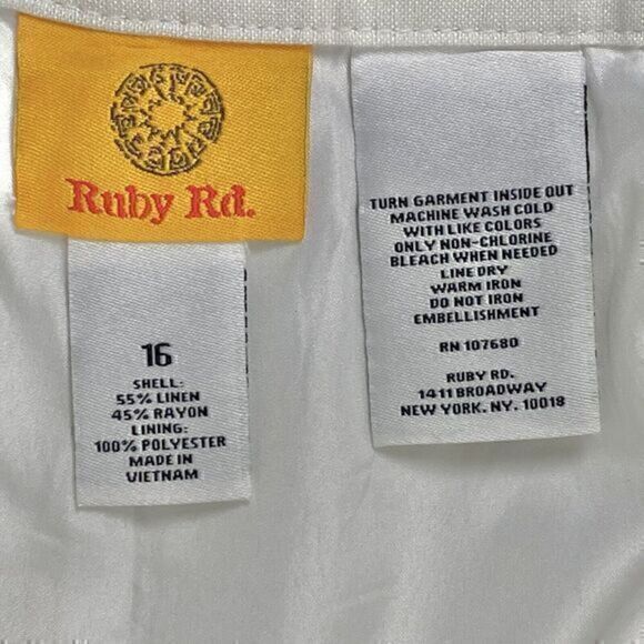 Ruby Rd. Linen Capri Pants Womens 16 White Elastic Waistband Pockets Beaded Hems - Picture 14 of 16